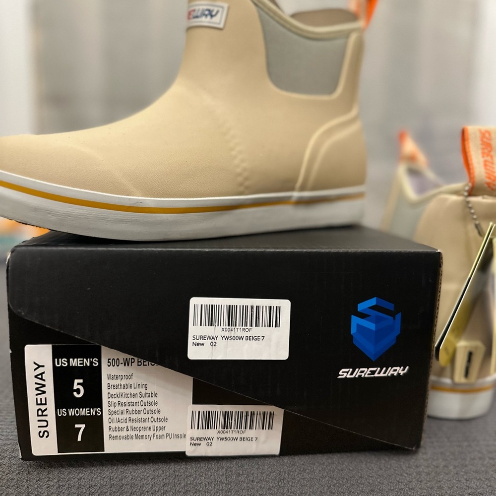 Sureway Beige and Orange Pull-On Rain Boots WATERPROOF Men’s 5/Women’s 7 - Picture 7 of 12